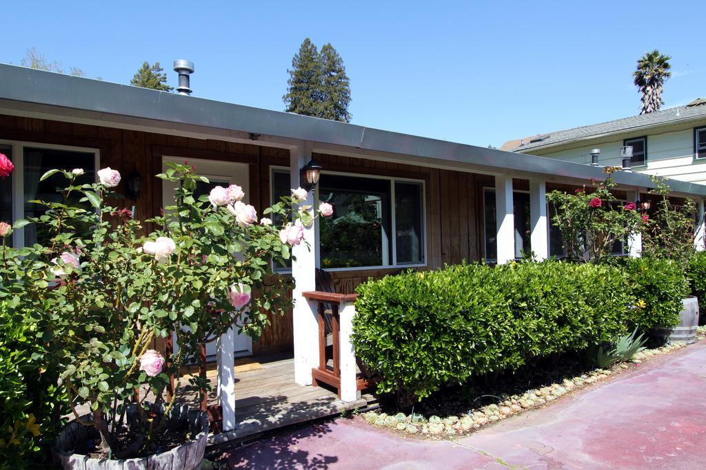 The Woods Hotel - Gay Lgbtq Cabins Guerneville Esterno foto