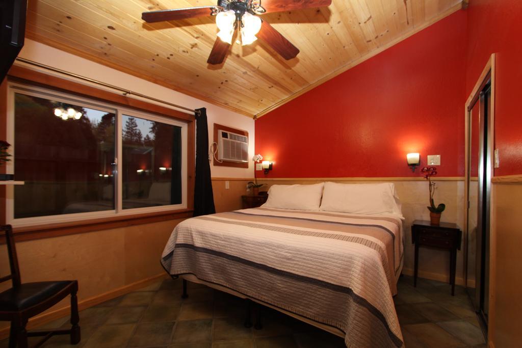 The Woods Hotel - Gay Lgbtq Cabins Guerneville Esterno foto