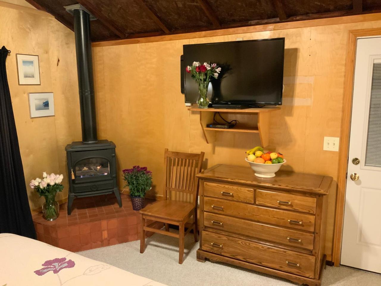 The Woods Hotel - Gay Lgbtq Cabins Guerneville Esterno foto