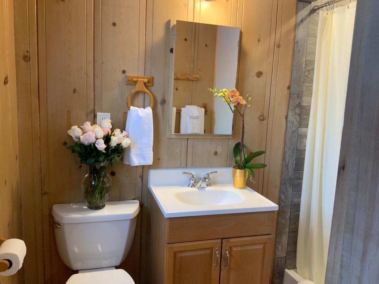 The Woods Hotel - Gay Lgbtq Cabins Guerneville Esterno foto